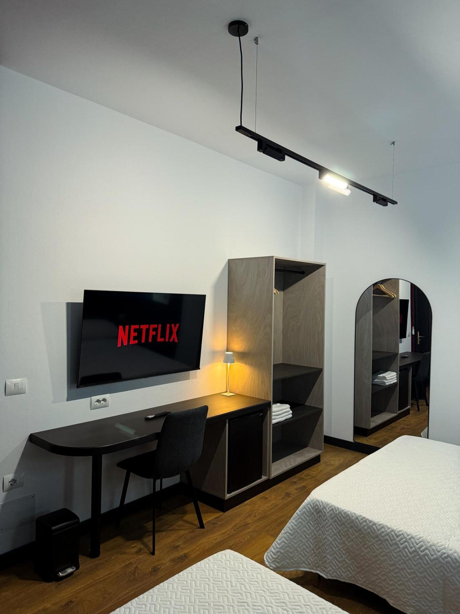 Tirana Days Free Parking Apartment Phòng bức ảnh
